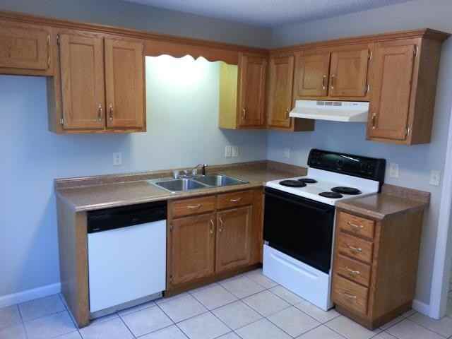 67 Priscilla Dr - Photo 2 of 8
