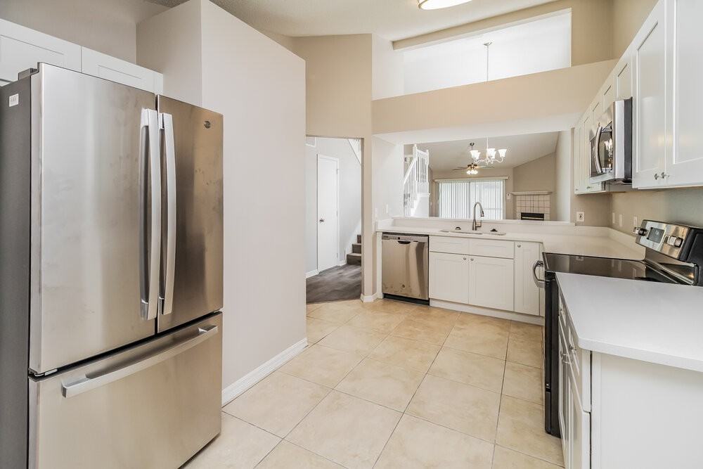1528 Braewick St - Photo 7 of 17