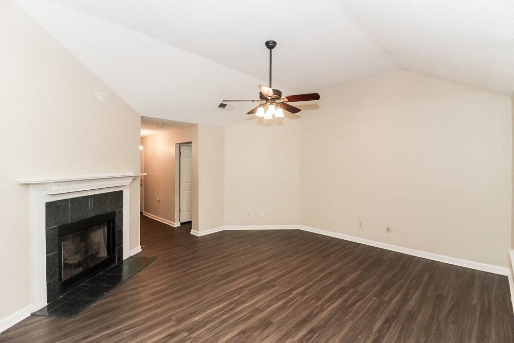 8929 Fulton Cv - Photo 3 of 16