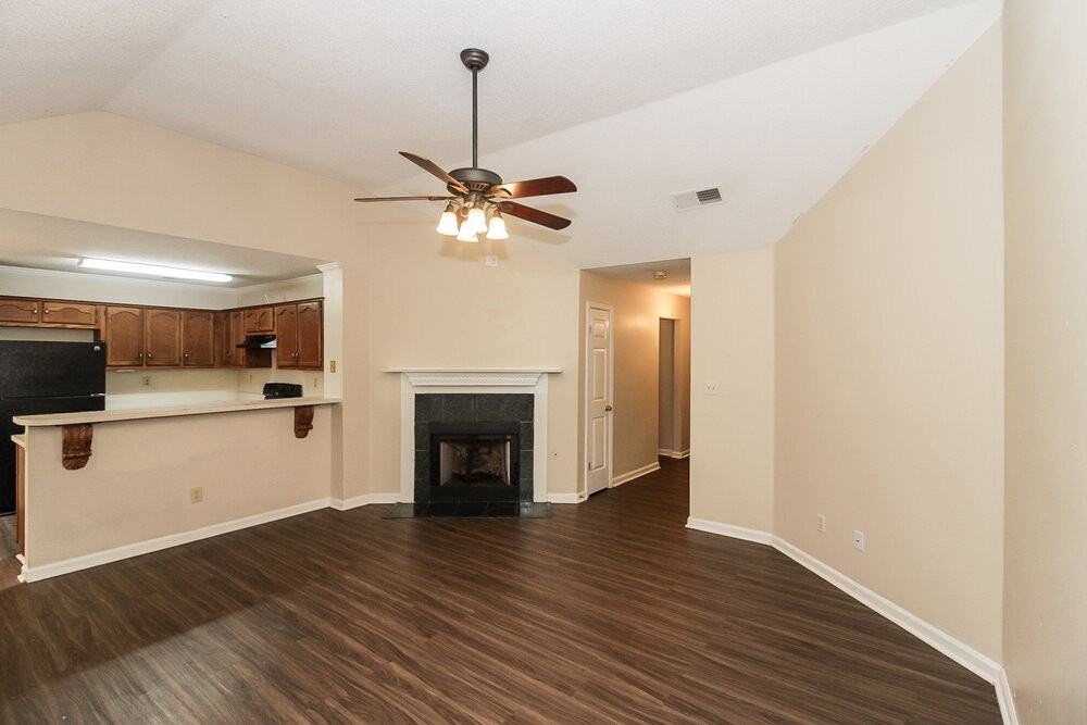 8929 Fulton Cv - Photo 5 of 16