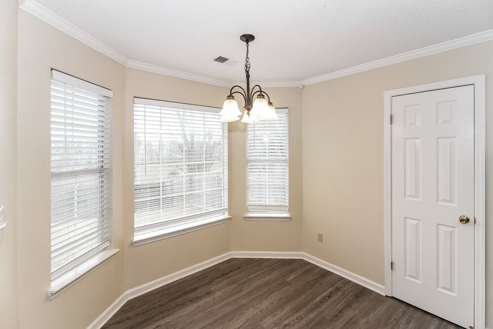 8929 Fulton Cv - Photo 6 of 16