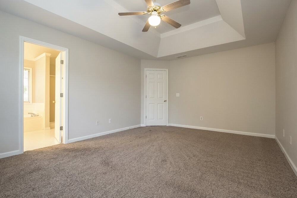 2425 Huntington Dr - Photo 7 of 15