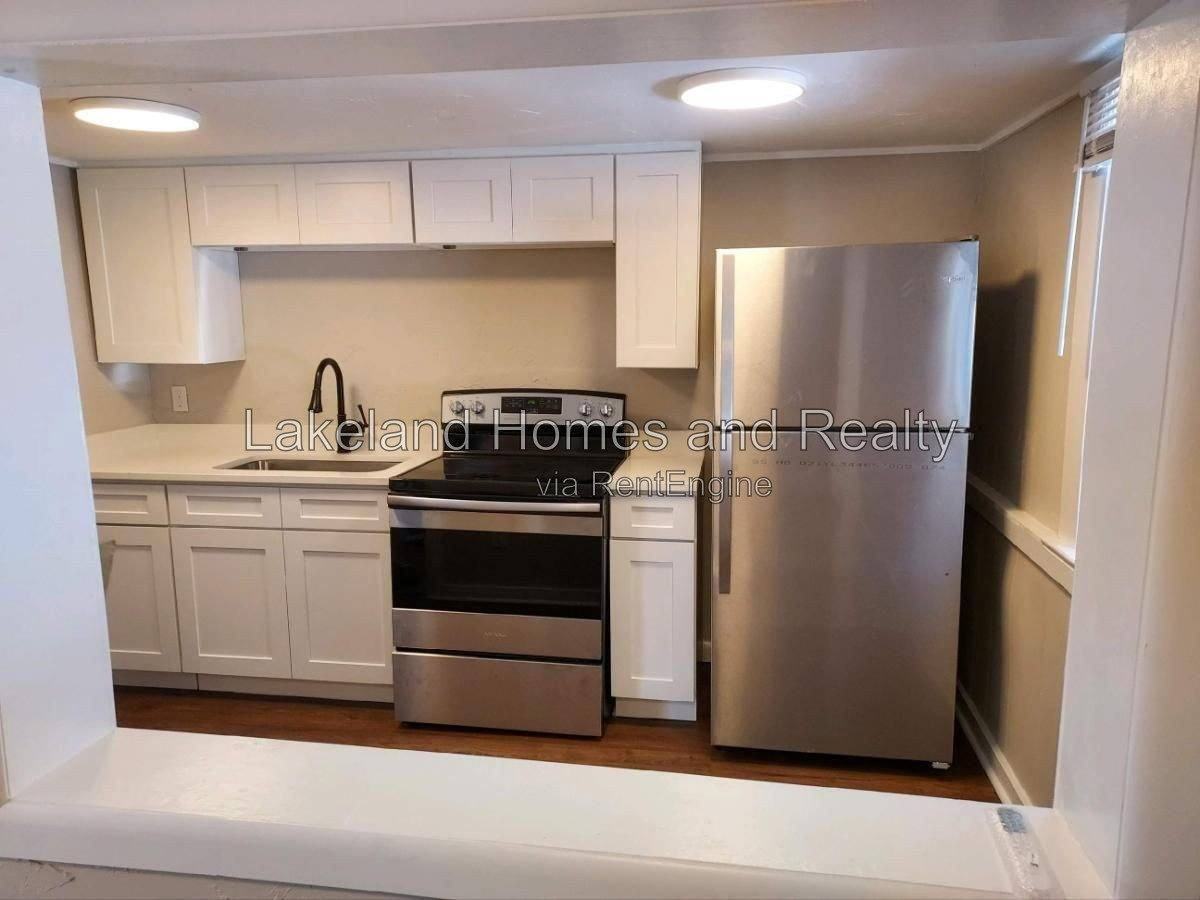906 1 2 Vistabula St #1 - Photo 4 of 10