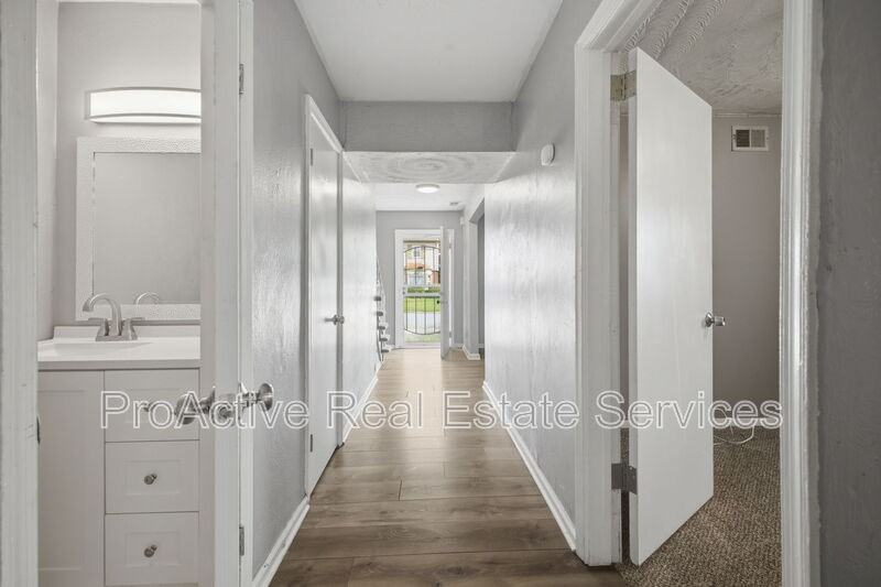 600 Harbour North Dr - Photo 6 of 28