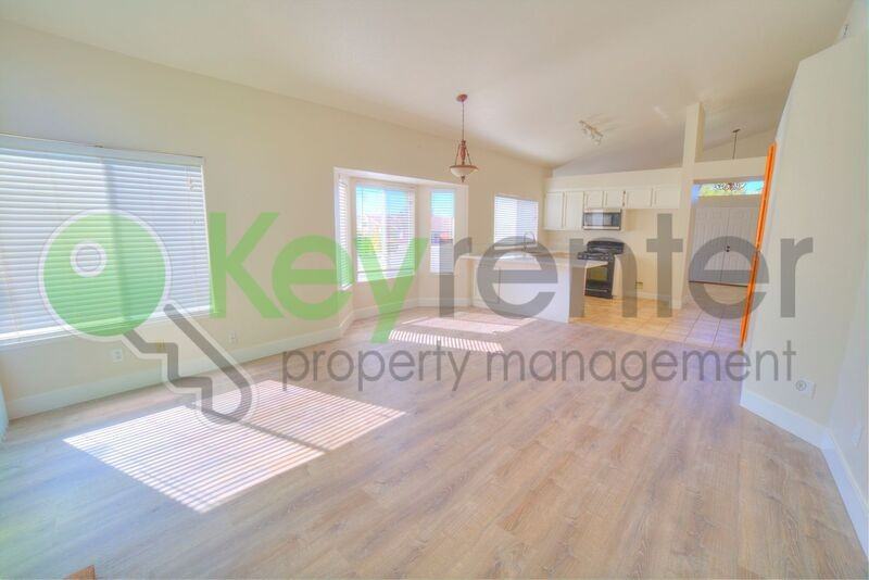 5627 Terrace Dr - Photo 4 of 23