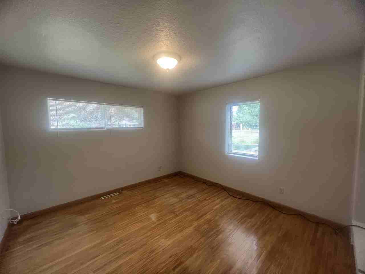 1812 4th St S - Photo 5 of 24