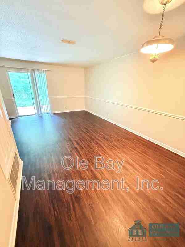 965 Navco Rd - Photo 2 of 7