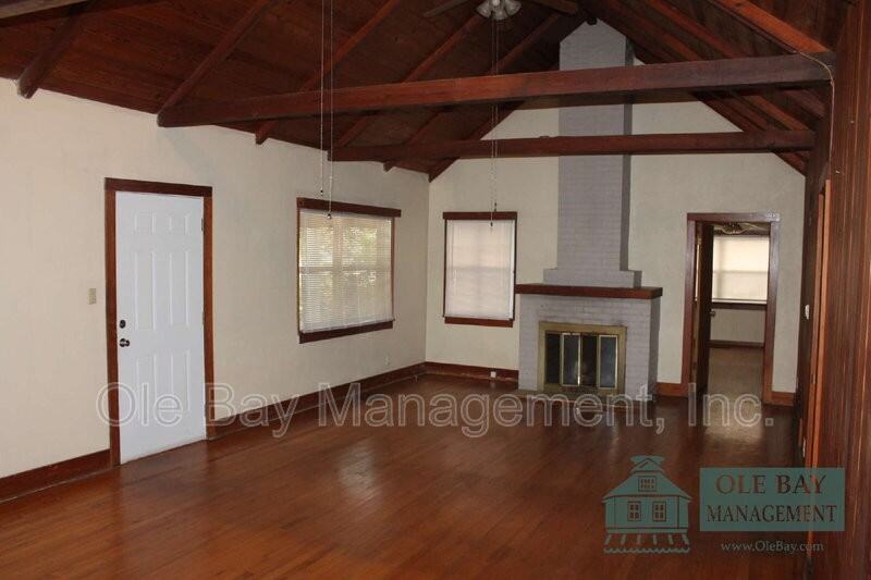 855 Azalea Rd - Photo 3 of 12