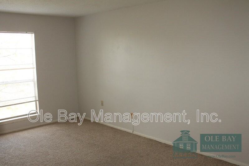 233 Riverbend Dr #205 - Photo 4 of 5