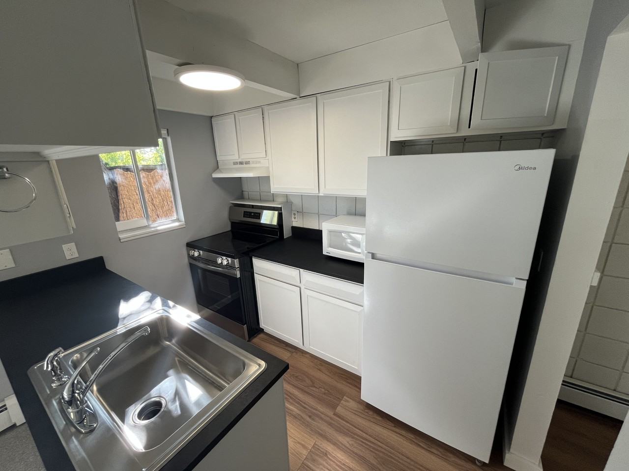 3572 Broadway St - Photo 6 of 30
