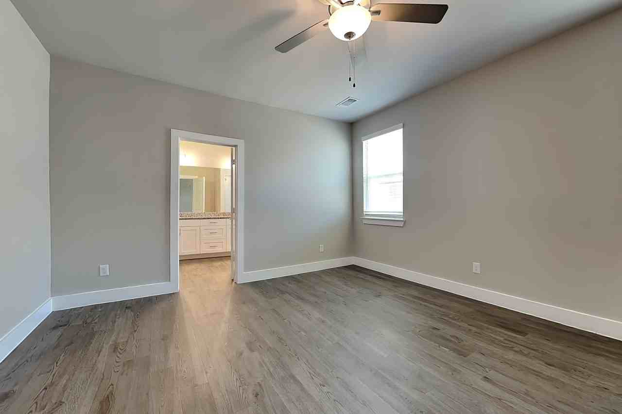 1513 Marvin Gdns - Photo 7 of 20