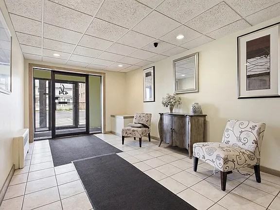 474 Broadway - Photo 2 of 16