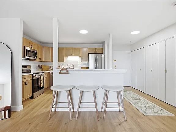 474 Broadway - Photo 3 of 16