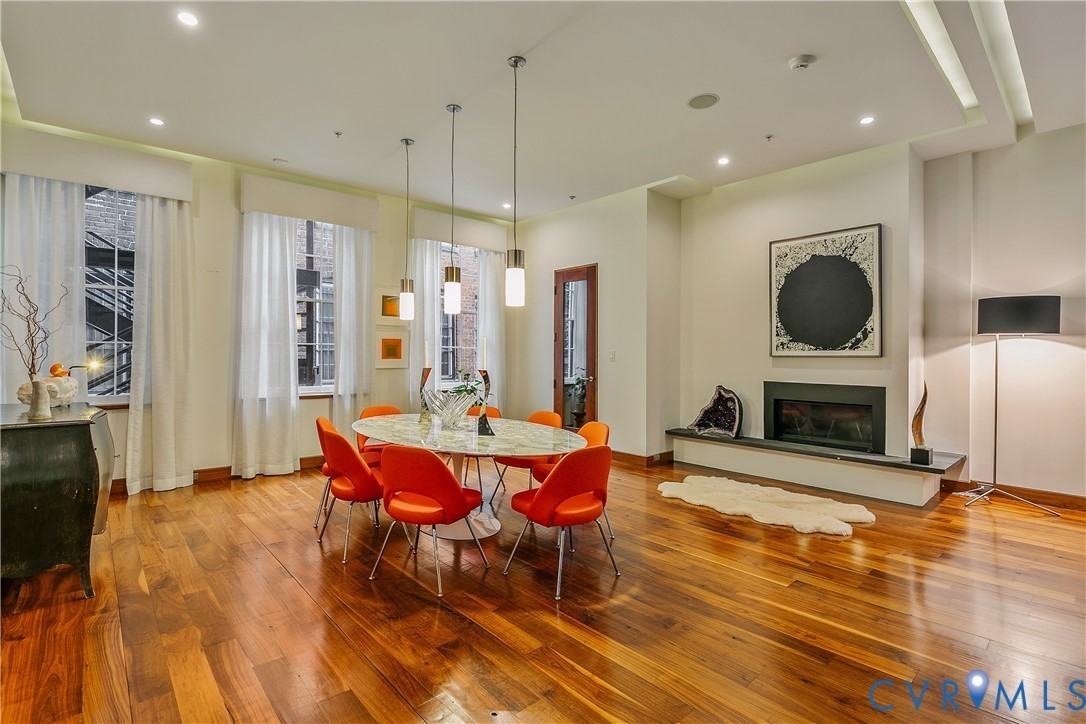 1306 E Cary St - Photo 3 of 24