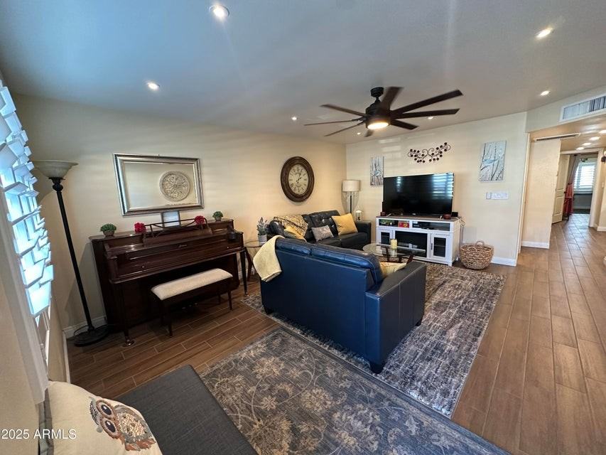4328 E Capri Ave #180 - Photo 7 of 25
