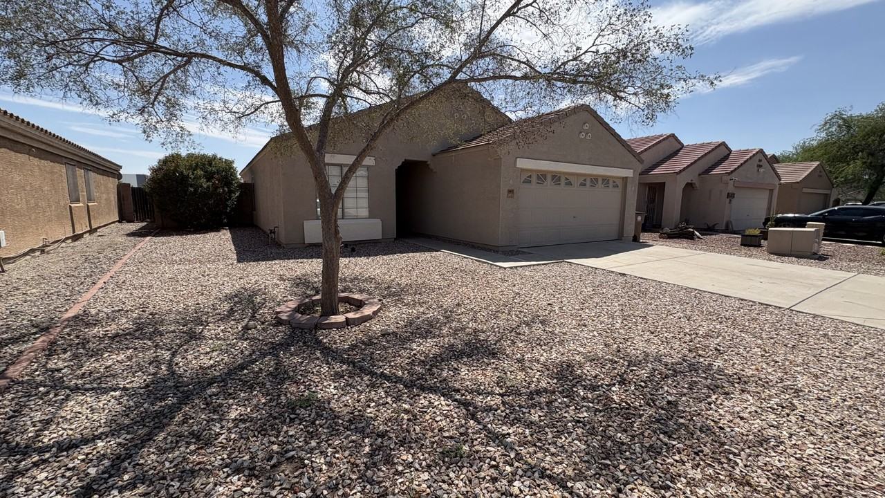 16077 W Larkspur Dr - Photo 3 of 31