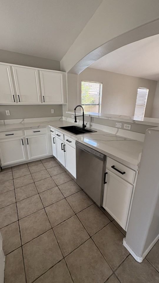 16077 W Larkspur Dr - Photo 5 of 31