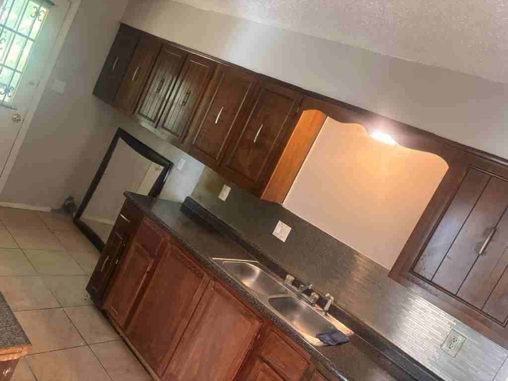 3744 Walsingham Dr - Photo 2 of 12