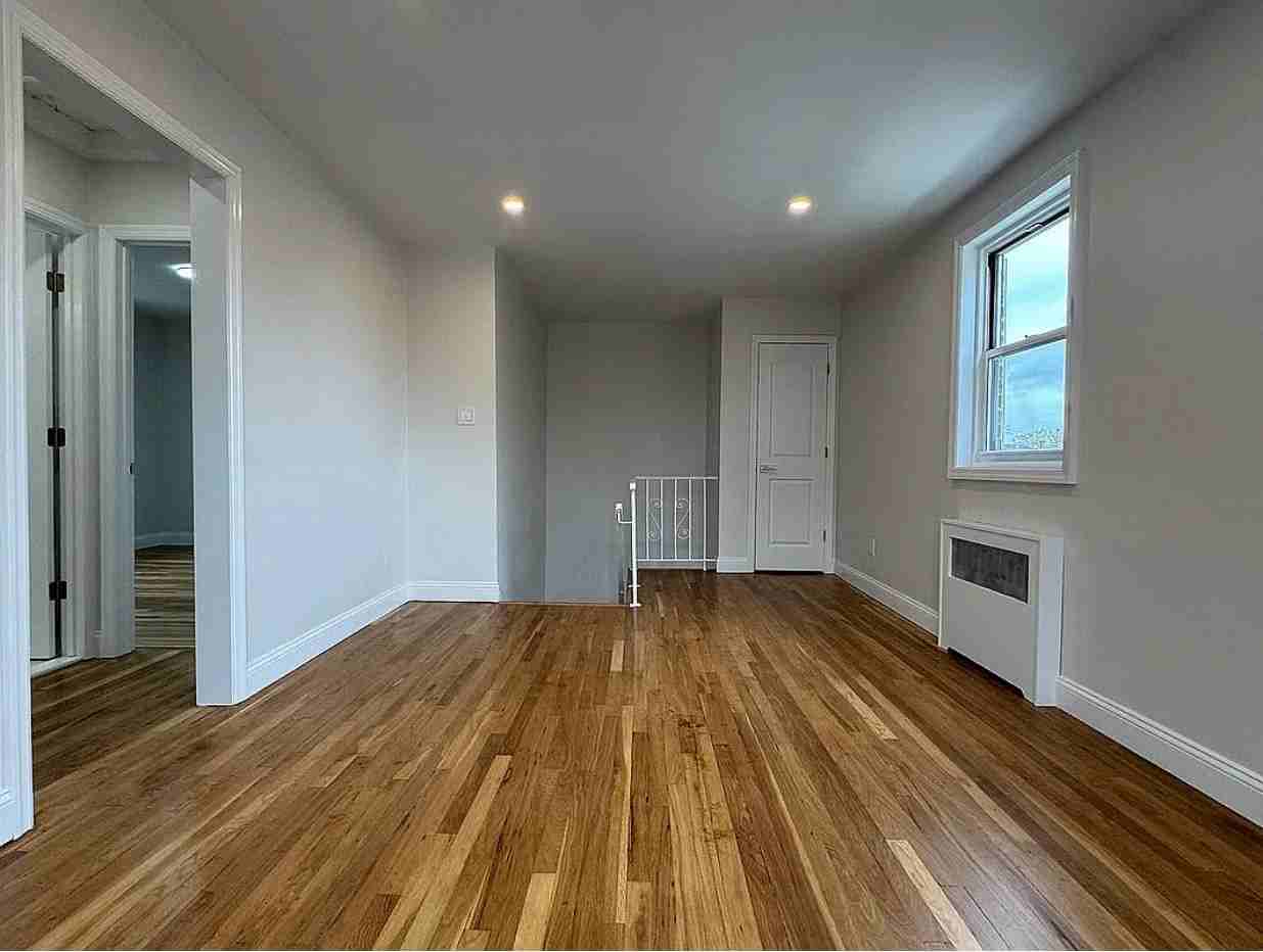 23316 131st Ave #H - Photo 2 of 7