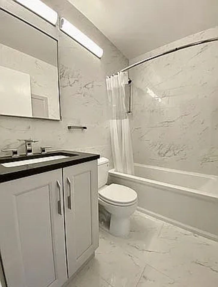 194 Smith St #3D - Photo 3 of 6