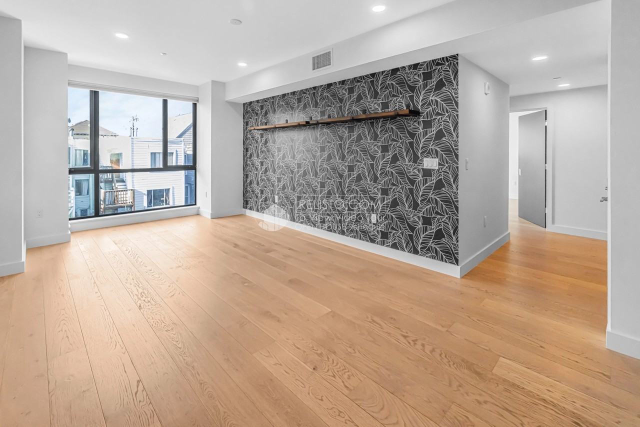 3620 Cesar Chavez #402 - Photo 3 of 28