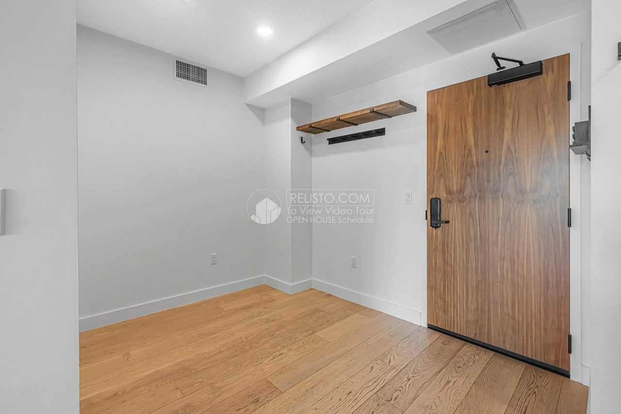 3620 Cesar Chavez #402 - Photo 6 of 28