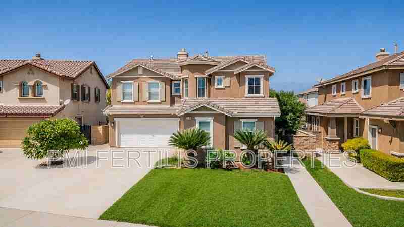 12494 Breeze Ln - Photo 2 of 33