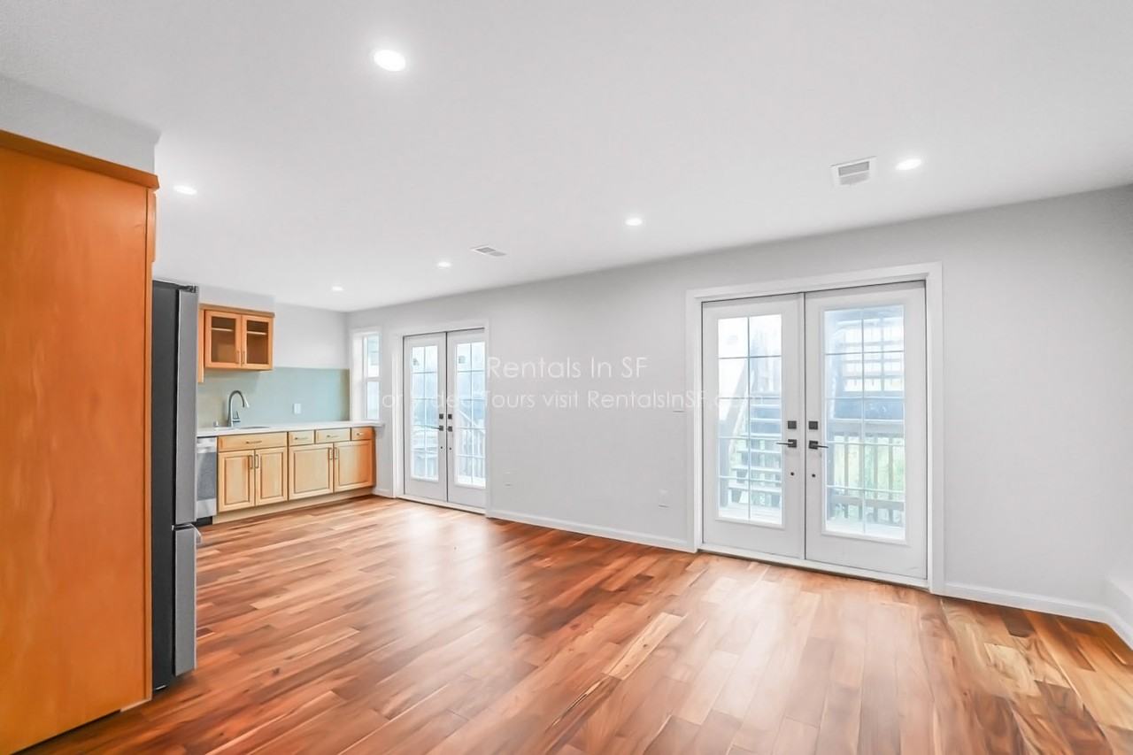 1547 Underwood Ave #A - Photo 3 of 17