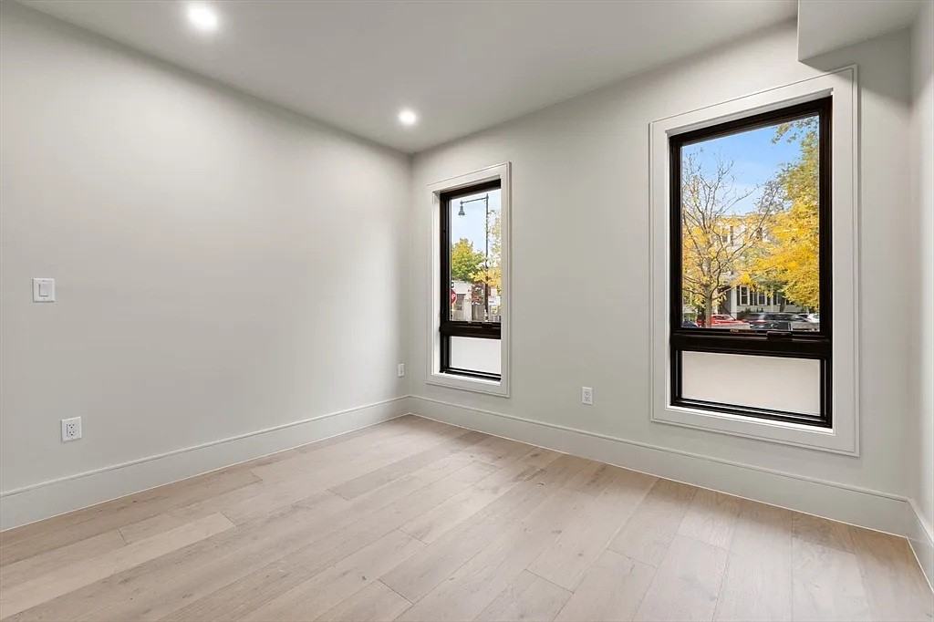 300 Franklin St #2 - Photo 2 of 12