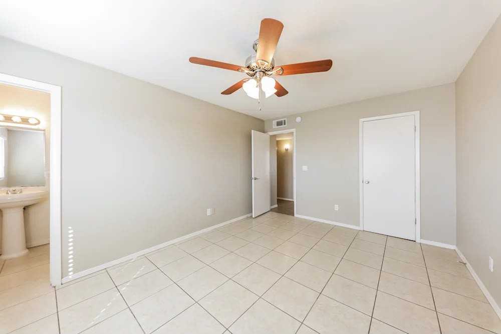 18027 N 34th Ln #NA - Photo 5 of 8