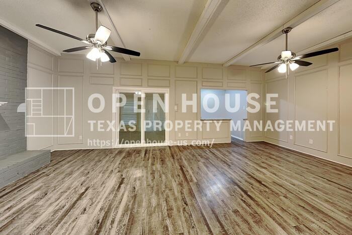 4813 Vera Cruz Dr - Photo 4 of 20