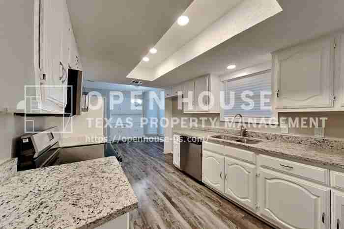 4813 Vera Cruz Dr - Photo 6 of 20