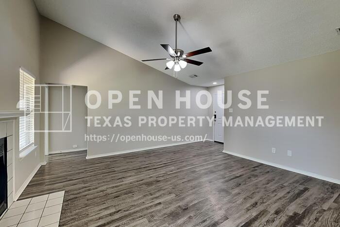 8228 Willis Ln - Photo 4 of 20
