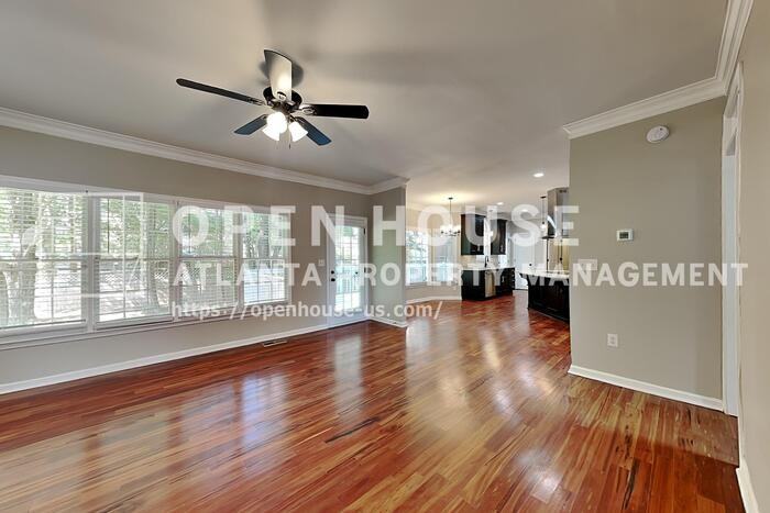 3146 Crestmont Way Nw - Photo 5 of 27