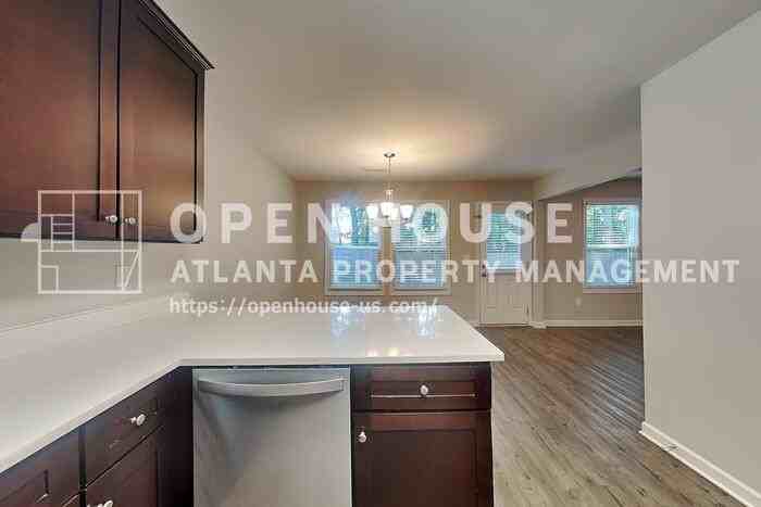 517 Arrowhead Dr - Photo 6 of 20
