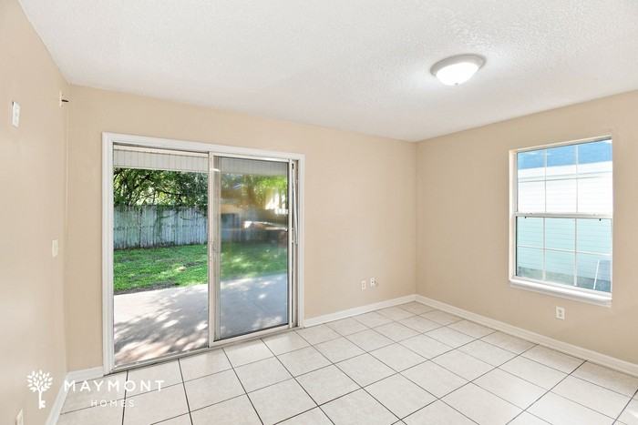 8913 8th Ave - Photo 7 of 16