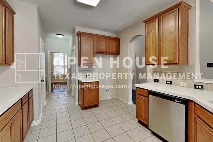 7641 Quiet Meadow Ln - Photo 7 of 26