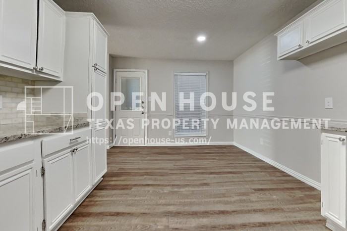 6006 Lavaca Dr - Photo 7 of 20