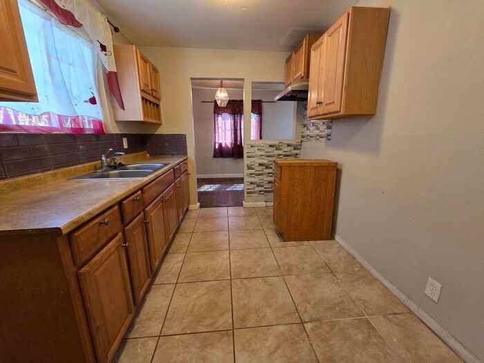 38577 Friendly Ave - Photo 6 of 12