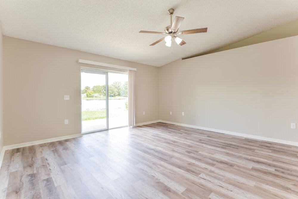 204 Mckay Blvd - Photo 5 of 16