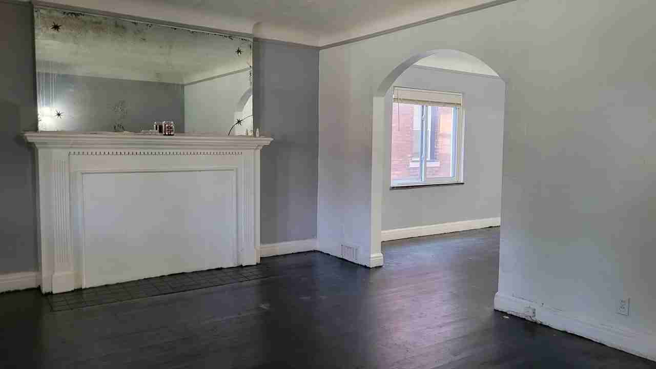3276 Tyler St - Photo 3 of 10