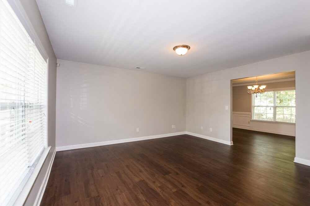 4905 Stone Park Dr - Photo 3 of 15