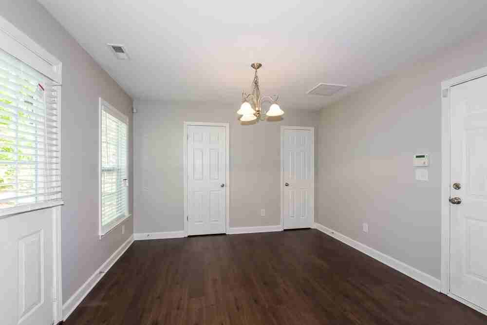 4905 Stone Park Dr - Photo 6 of 15