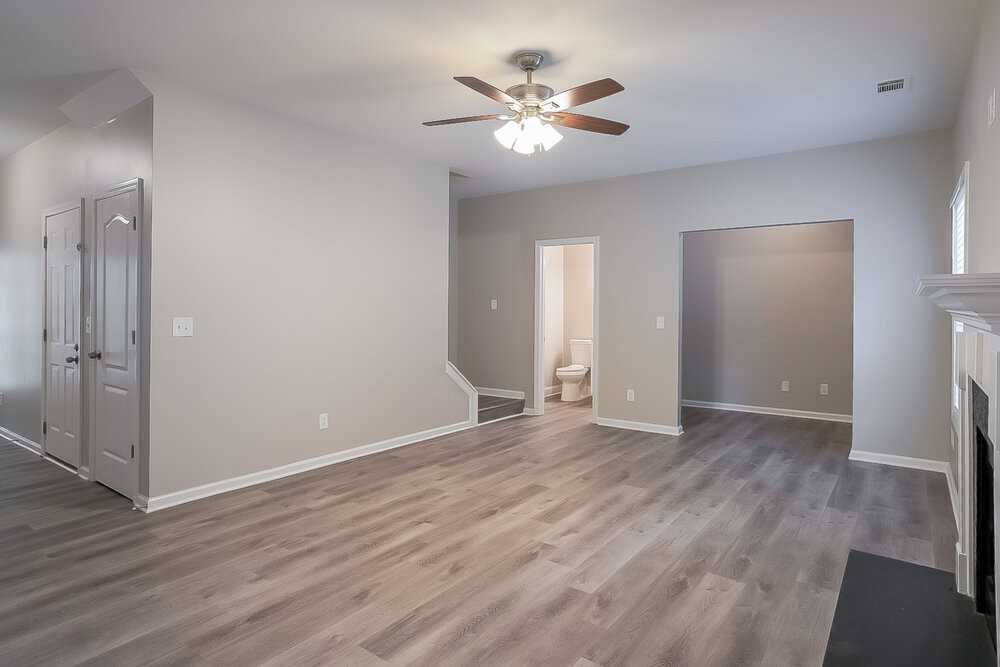 4600 Ferncrest Pl - Photo 4 of 17