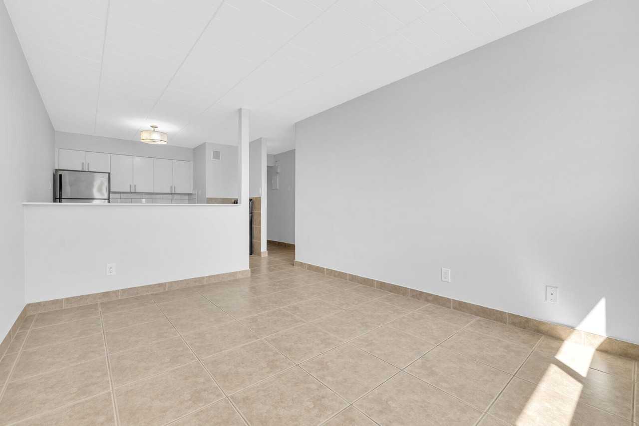 833 Pillette Road #3 - Photo 5 of 11