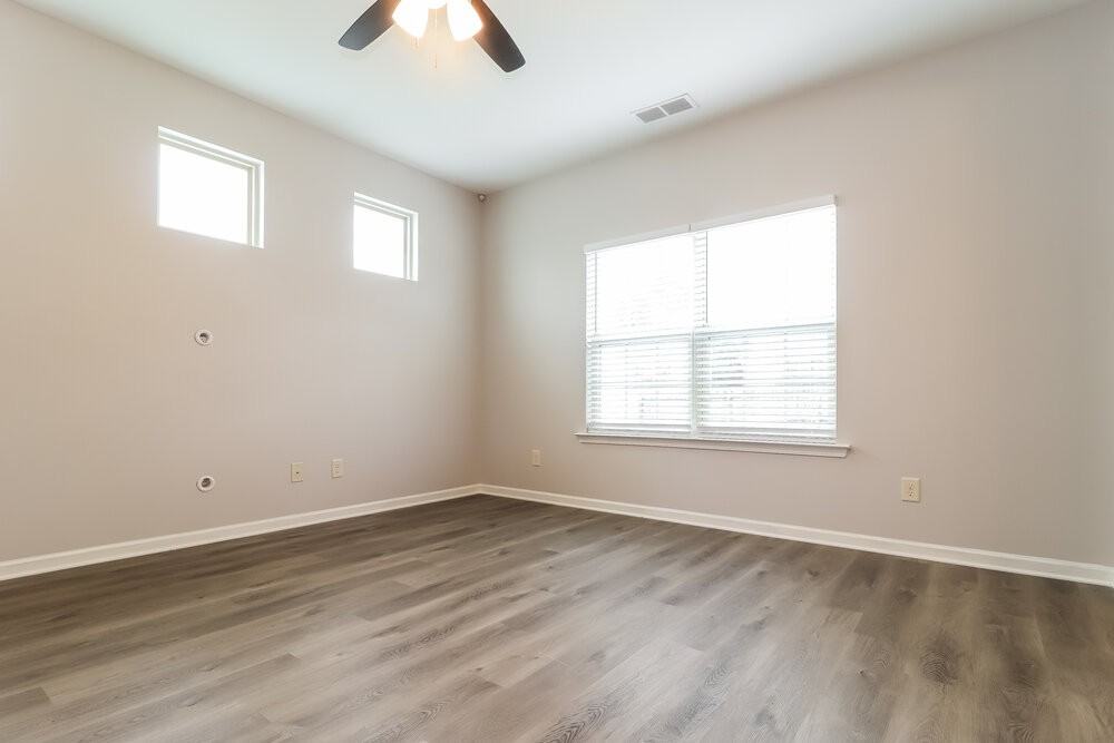 11 Samuel Way Nw - Photo 4 of 17
