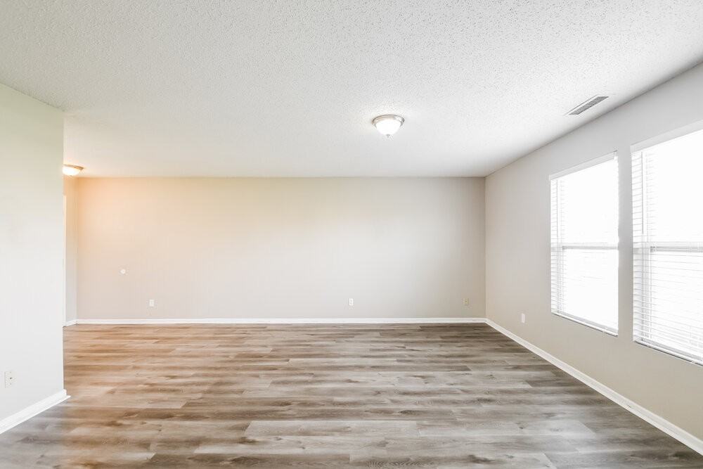 7930 Caraway Ln - Photo 5 of 17