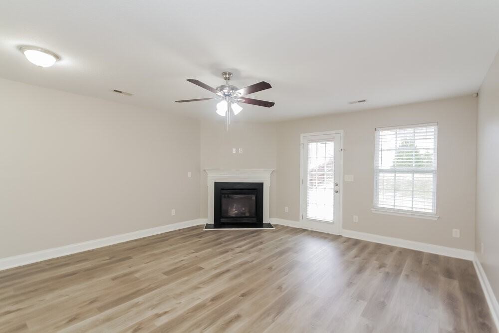 6240 Silver Chime Way - Photo 6 of 17