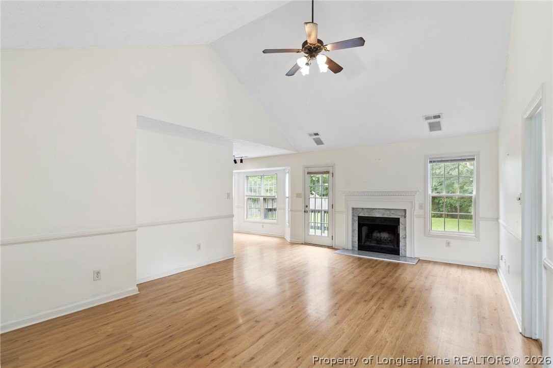 111 Silverberry Ct - Photo 6 of 36