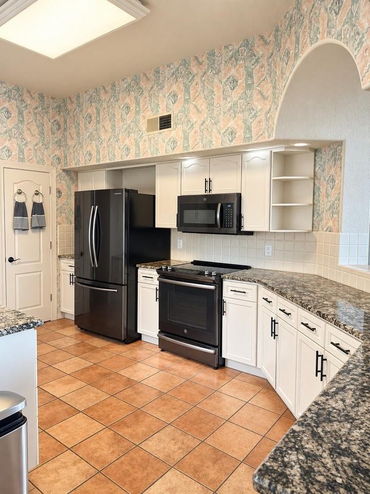 9208 Masini Ln Nw - Photo 5 of 22